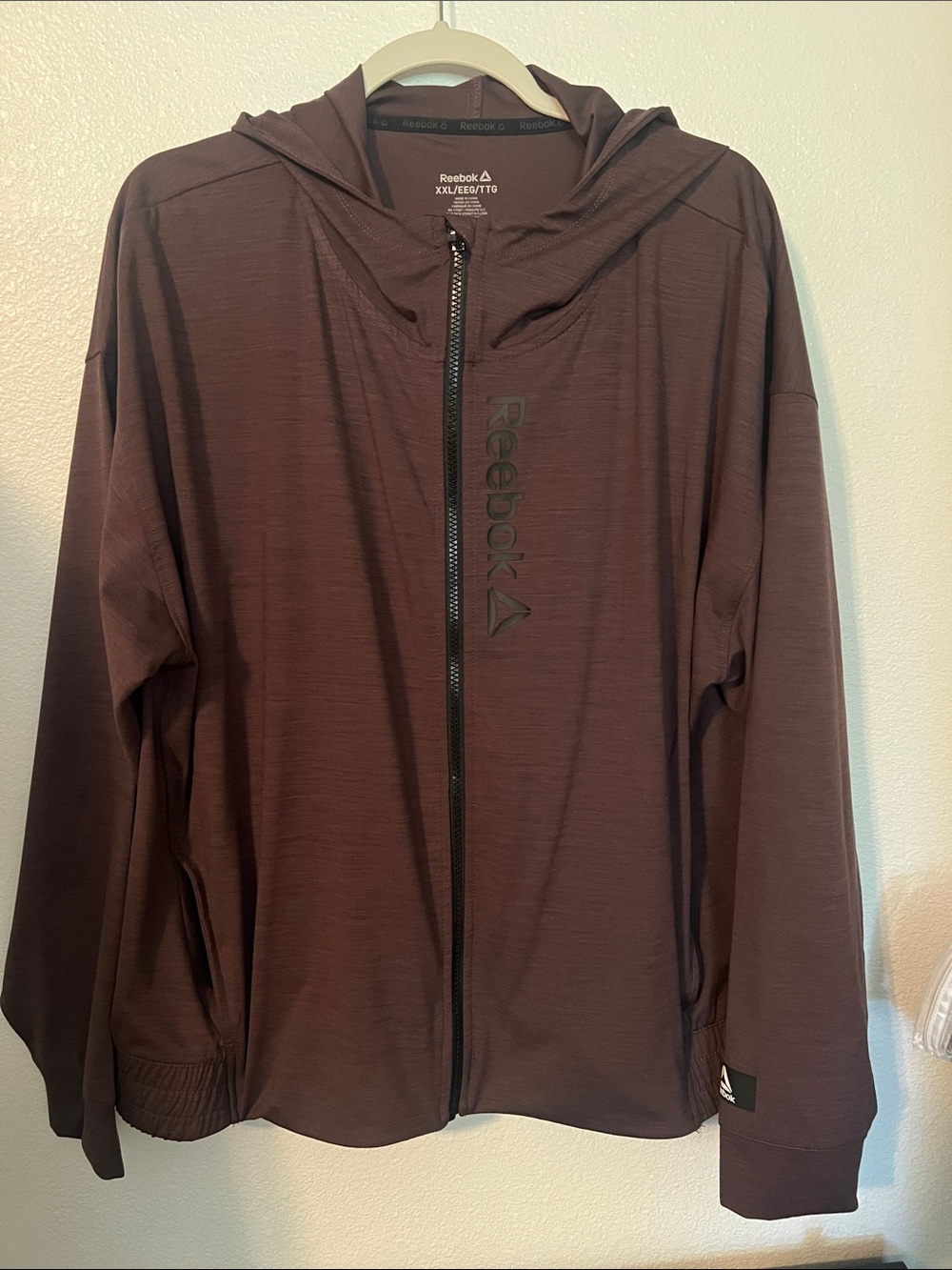 Reebok Women’s Plum Color Full-Zip Hooded Jacket Athletic Wear NWOT